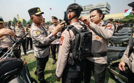 Polisi Bersama Masyarakat : Kapolresta Sumenep Blusukan di Pasar Anom Serap Aspirasi dan Perkuat Kamtibmas