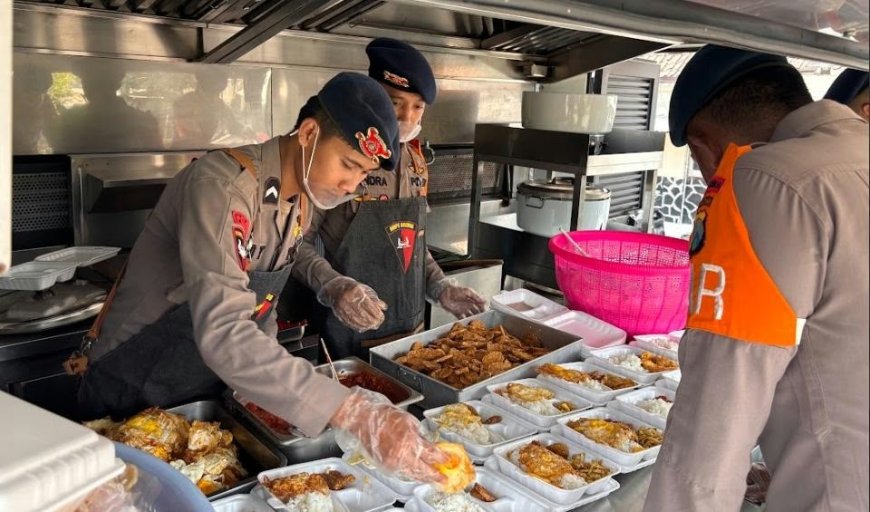 Tanggap Karhutla, Brimob Polda Jatim Padukan Operasi SAR dan Aksi Kemanusiaan